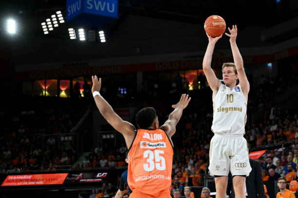 摒弃暴力犯 摒弃暴力犯