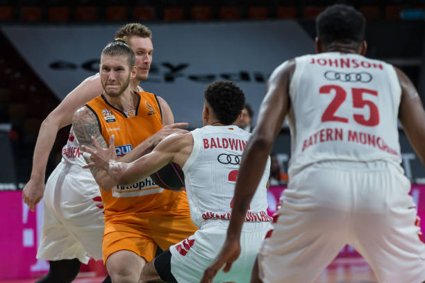 坚持精神 坚持精神