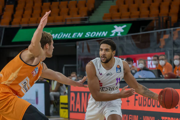 我们看到他 我们看到他