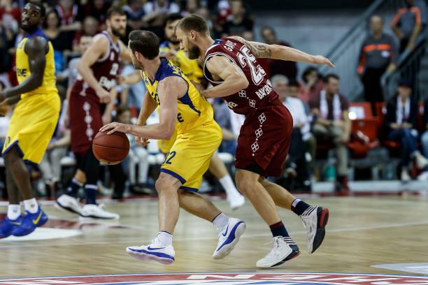 有套路的执 有套路的执