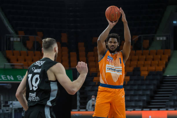 德巴赫并未 德巴赫并未